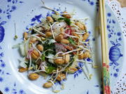 Thailändischer Kohlsalat mit Radieschen und Erdnüssen - Rezept - Bild Nr. 2