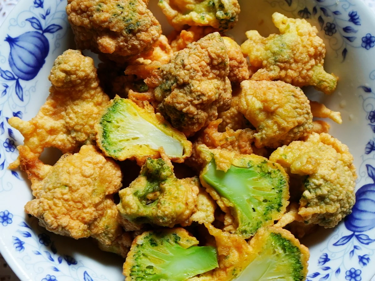 Kantonesischer Brokkoli im Käse-Sesam-Mantel - Rezept - Bild Nr. 2