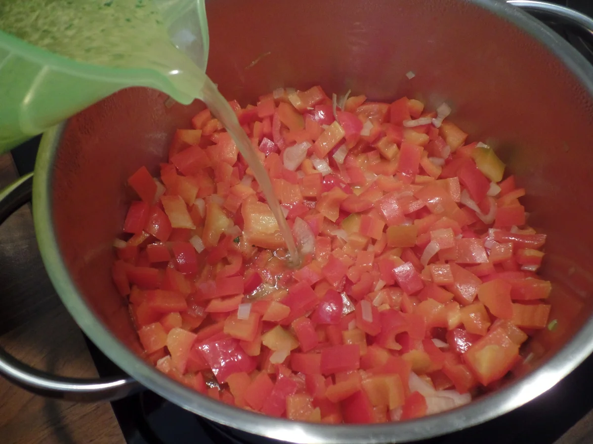 Spaghetti mit Paprikasauce - Rezept - Bild Nr. 13567