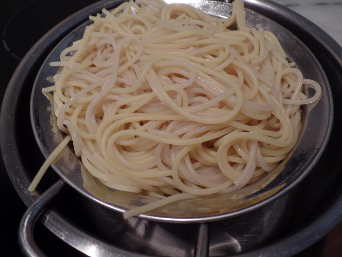 Spaghetti mit Paprikasauce - Rezept - Bild Nr. 13575