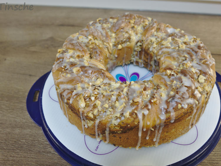 Walnuss Marzipan Hefezopf - einfach - von sTinsche
