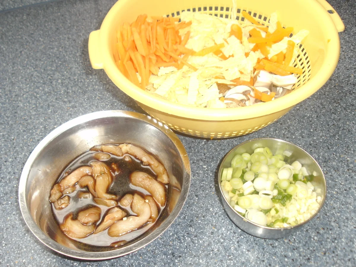 Gemüsenudeln mit Hühnerfilet - Rezept - Bild Nr. 3