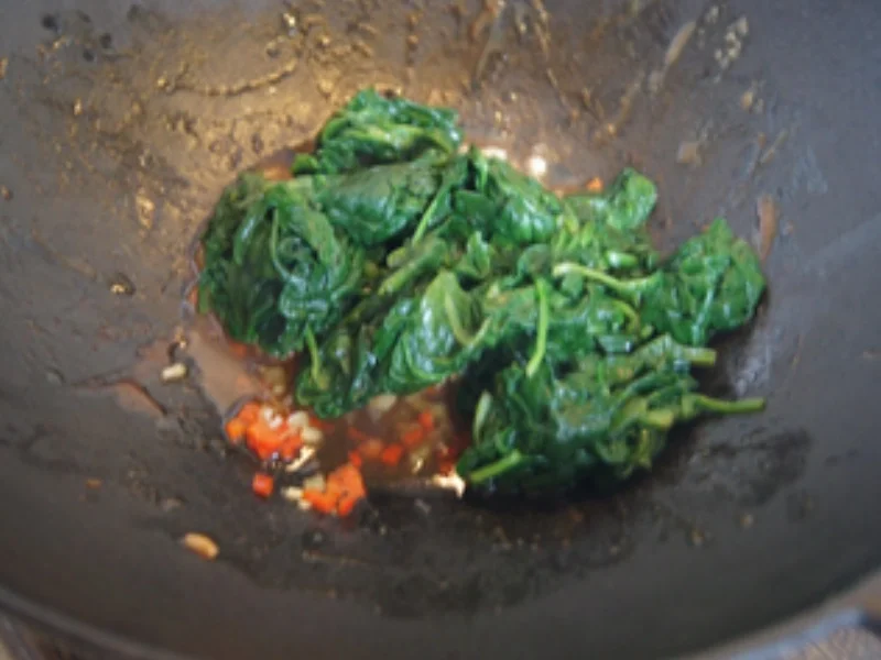 Steakhüfte mit-Babyspinat und Champignons im Wok und Pellkartoffel-Drillingen - Rezept - Bild Nr. 17