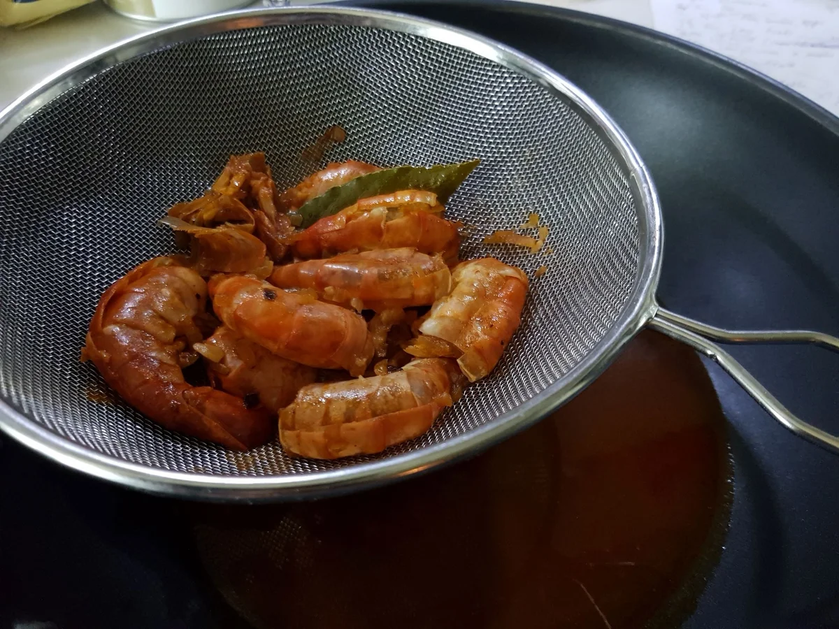 Pappardelle mit Cognac-Rahmsoße und Garnelen - Rezept - Bild Nr. 13635