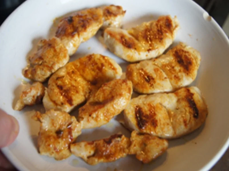 Rezept: Putenbrustfiletschnitzelchen mit Mini-Blumenkohl und Selleriestampf Bild Nr. 8 Putenbrustfiletschnitzelchen mit Mini-Blumenkohl und Selleriestampf - Rezept - Bild Nr. 8