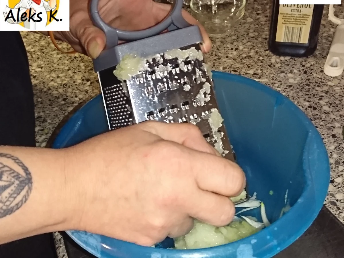 Weißrusslands Draniki, Kartoffelpuffer mit Quark dipp nach Tsatsiki Art - Rezept - Bild Nr. 13648