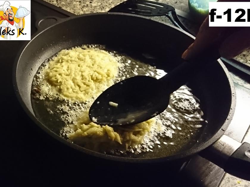 Weißrusslands Draniki, Kartoffelpuffer mit Quark dipp nach Tsatsiki Art ...