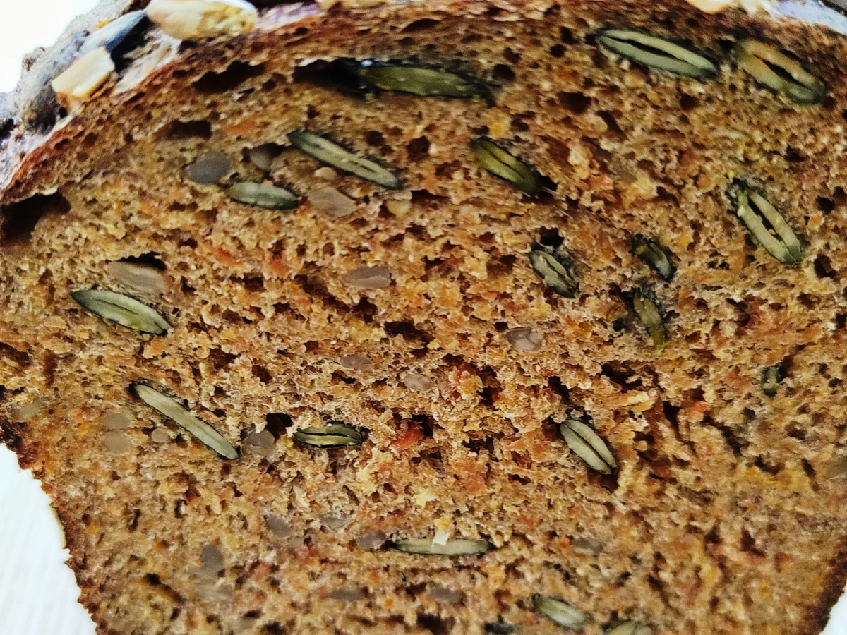 Rezept: Brot: Orangen-Karotten-Ingwer Kastenbrot mit Körnern Bild Nr. 13672 Brot: Orangen-Karotten-Ingwer Kastenbrot mit Körnern - Rezept - Bild Nr. 13672