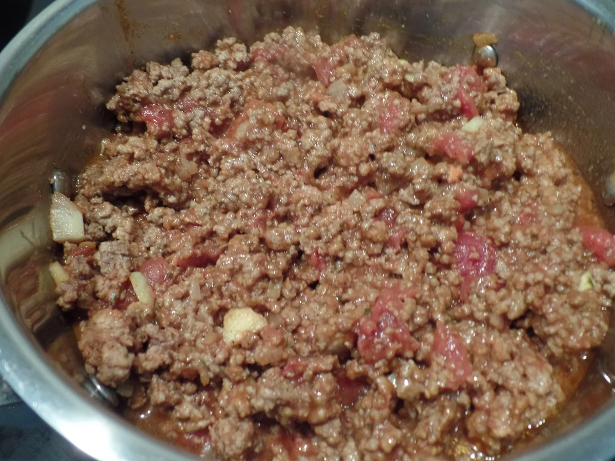 Moussaker mit Gurken und Tomatensalat - Rezept - Bild Nr. 13663