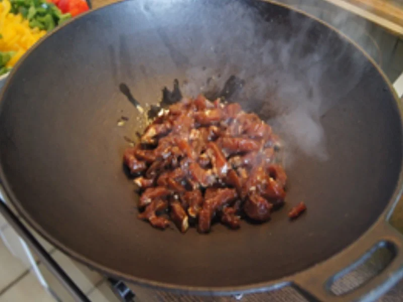 Mie-Nudeln mit Schweinefilet-Geschnetzeltem und Gemüse - Rezept - Bild Nr. 10