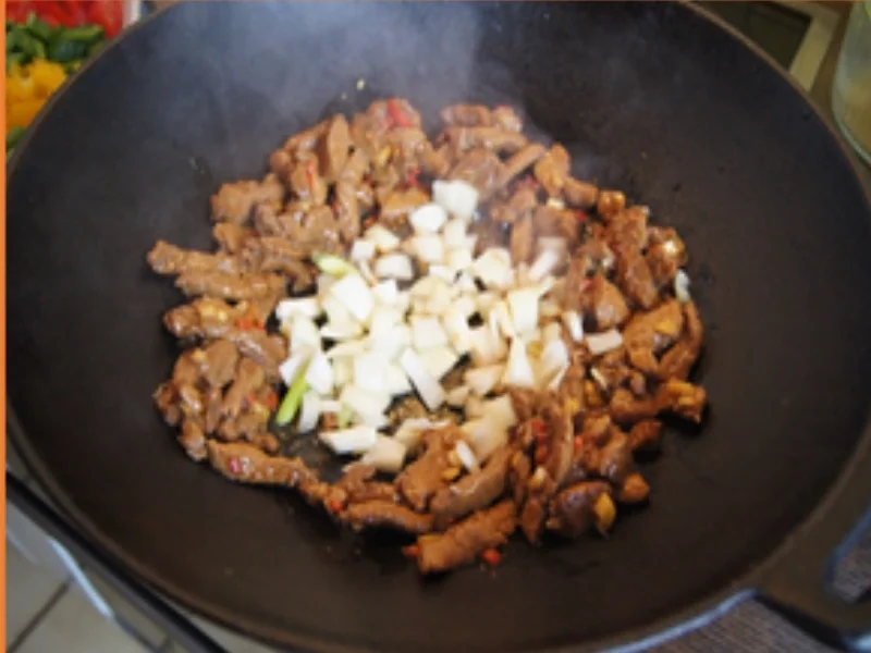 Mie-Nudeln mit Schweinefilet-Geschnetzeltem und Gemüse - Rezept - Bild Nr. 13