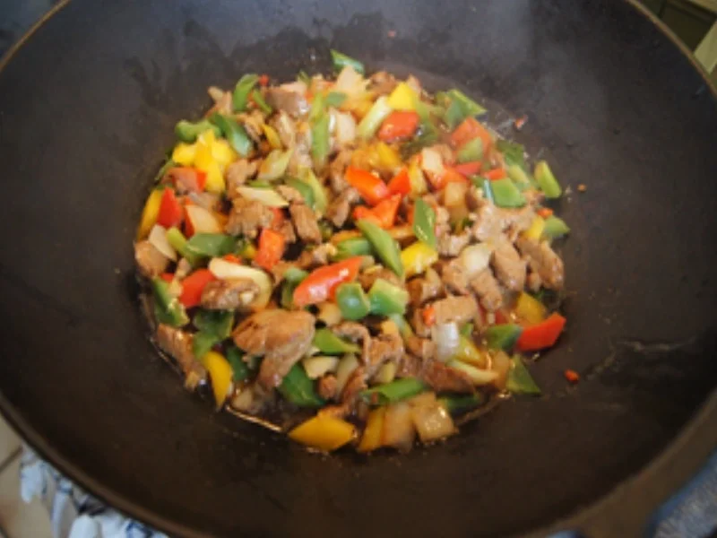 Mie-Nudeln mit Schweinefilet-Geschnetzeltem und Gemüse - Rezept - Bild Nr. 18