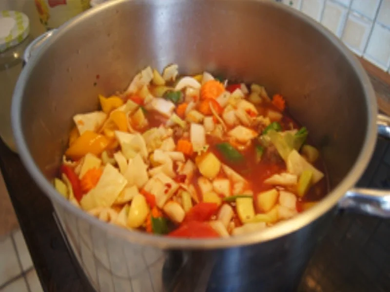 Herzhafte Schlankmacher-Maxigemüse-Suppe - Rezept - Bild Nr. 18
