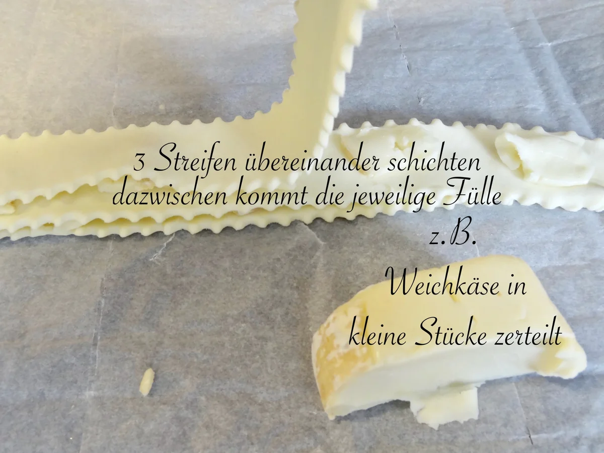 Rezept: dreierlei gefüllte Blätterteig Stangerl zur Kartoffelsuppe Bild Nr. 13672 dreierlei gefüllte Blätterteig Stangerl zur Kartoffelsuppe - Rezept - Bild Nr. 13672