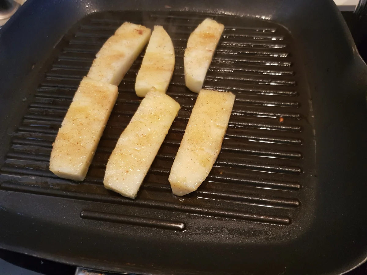 Shrimps-Rolls aus dem Ofen mit fruchtigem Salat - Rezept - Bild Nr. 13704