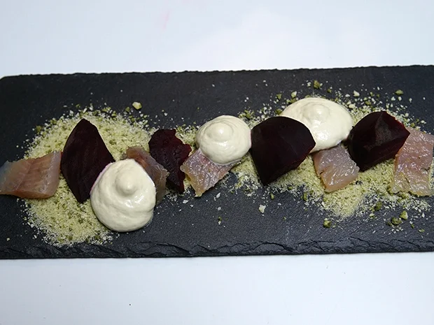 Gebeizte Forelle, Rote Beete und Wasabischaum - Rezept - Bild Nr. 13696