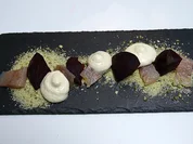 Gebeizte Forelle, Rote Beete und Wasabischaum - Rezept - Bild Nr. 13696