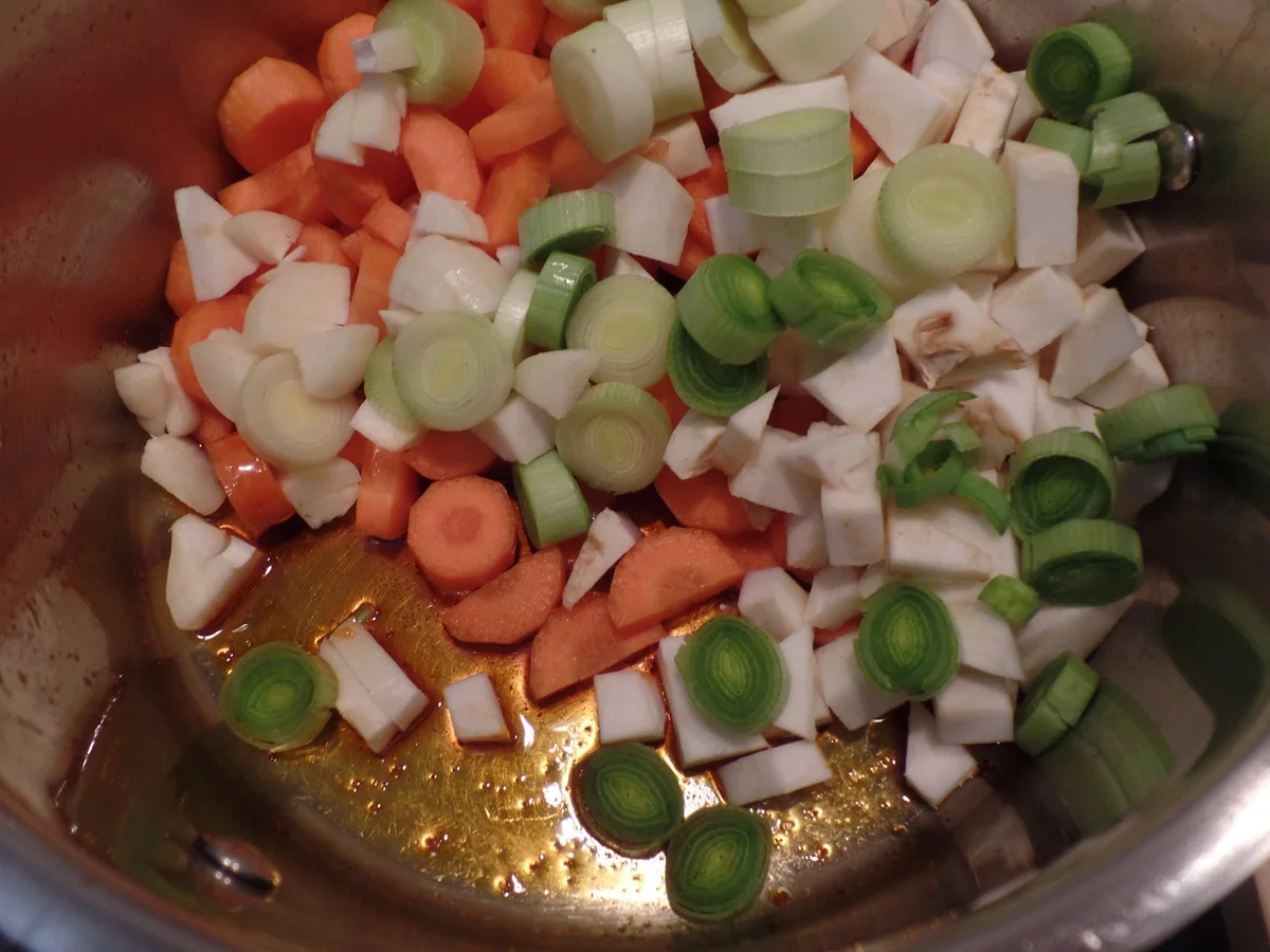 Ungarische Gemüsesuppe - Rezept - Bild Nr. 13706