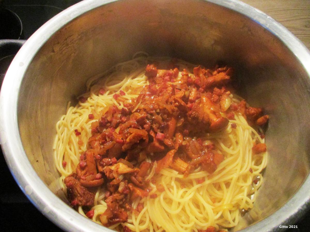 Spaghetti mit Pfifferlingscarbonara nach meiner Art. - Rezept - Bild Nr. 13709