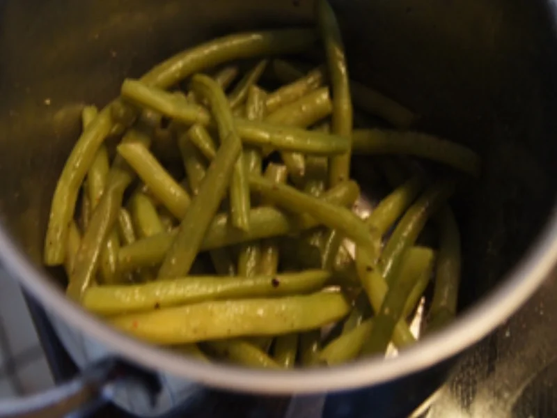 Rezept: Gebräunter Leberkäse mit Buschbohnen und Petersilien-Drillingen Bild Nr. 8 Gebräunter Leberkäse mit Buschbohnen und Petersilien-Drillingen - Rezept - Bild Nr. 8