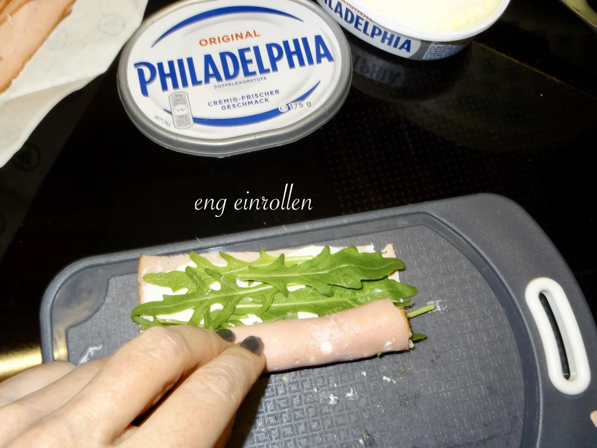 gefüllte Neuburger Röllchen im Rucola Salatbett - Rezept - Bild Nr. 13702