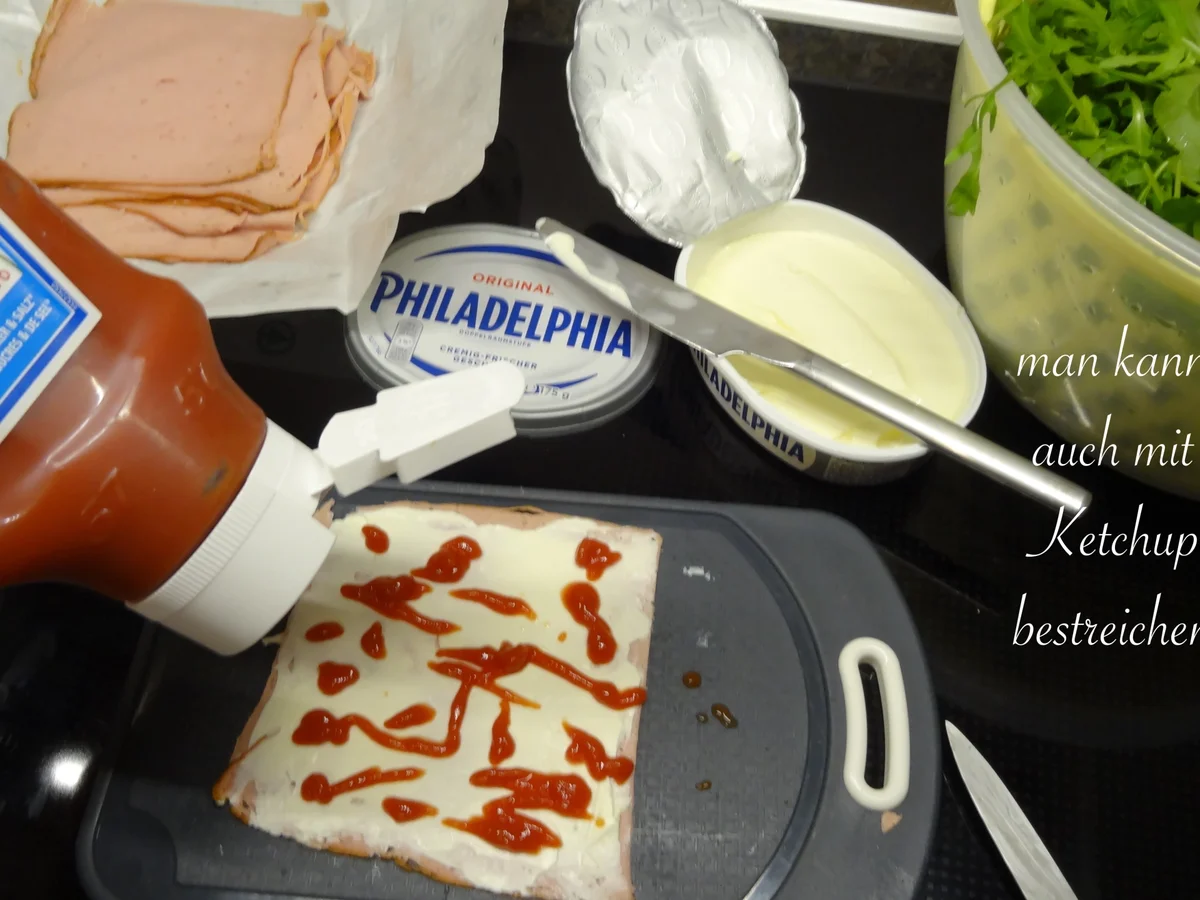 gefüllte Neuburger Röllchen im Rucola Salatbett - Rezept - Bild Nr. 13703
