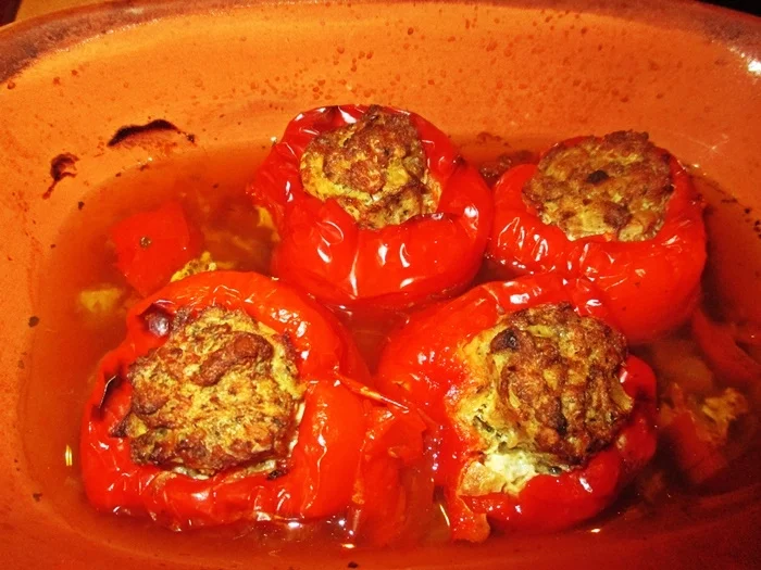 Paprikaschoten gefüllt mit Fisch - Rezept - Bild Nr. 13703