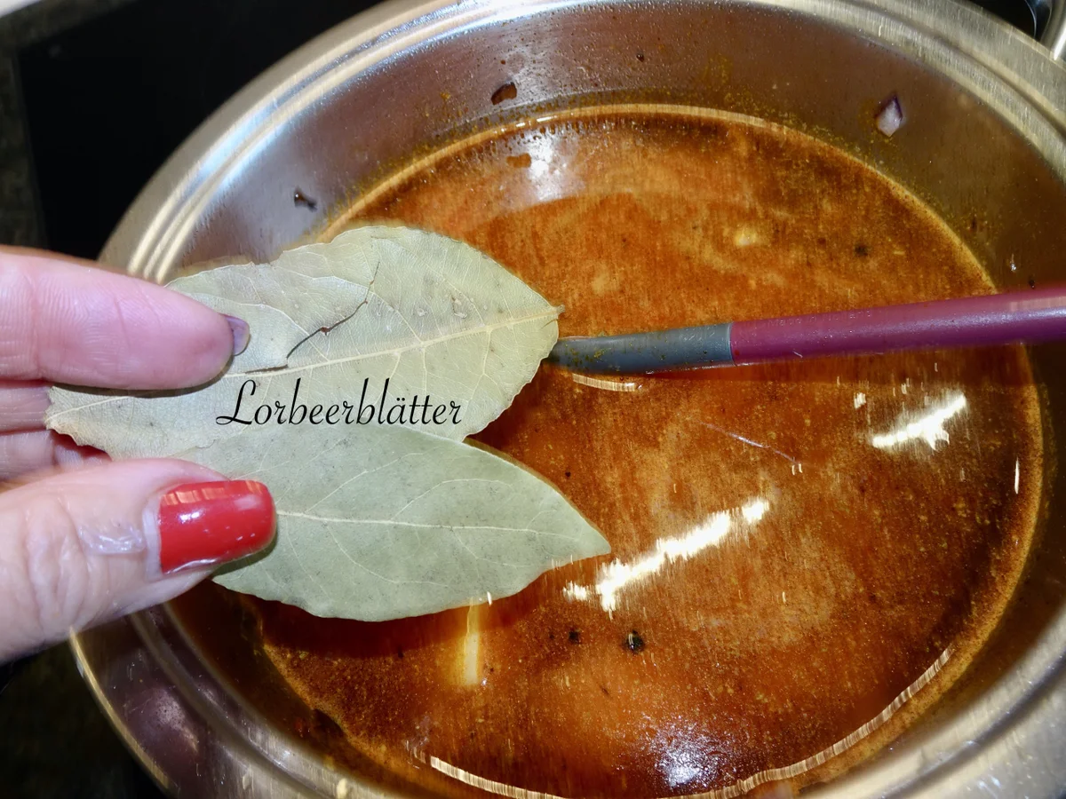 Kartoffel Gulasch auf "bayrisch" - Kulinarische Weltreise - Rezept - Bild Nr. 15014