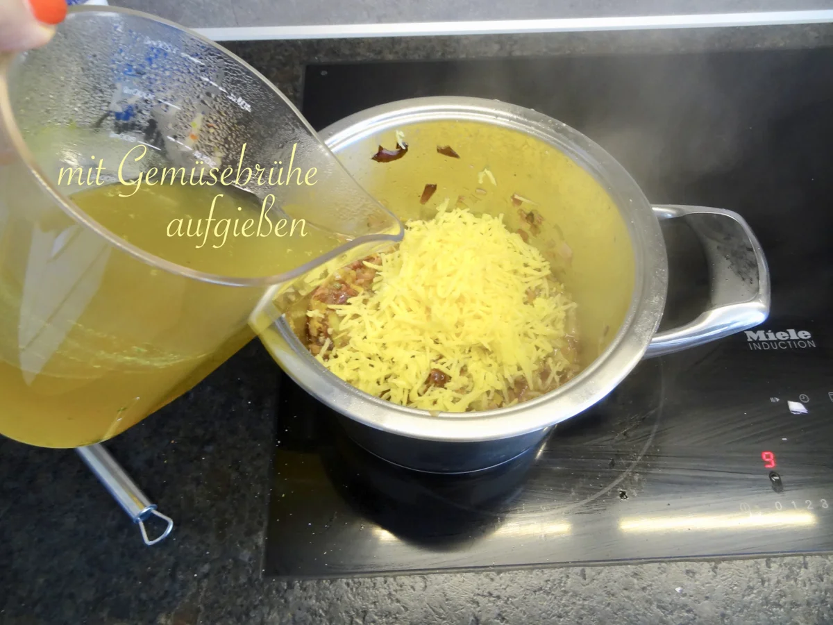 Wachauer Zwiebelsuppe - Rezept - Bild Nr. 14029