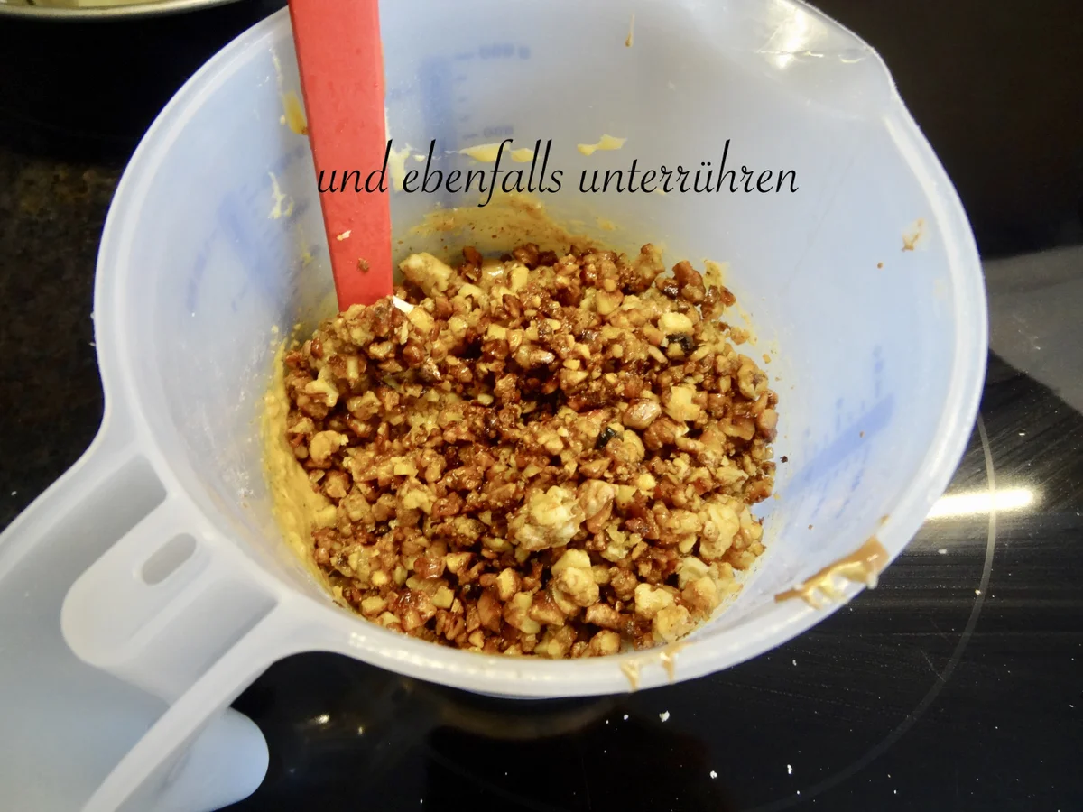 Rezept: Walnußtorte mit Likörglasur Bild Nr. 22 Walnußtorte mit Likörglasur - Rezept - Bild Nr. 22