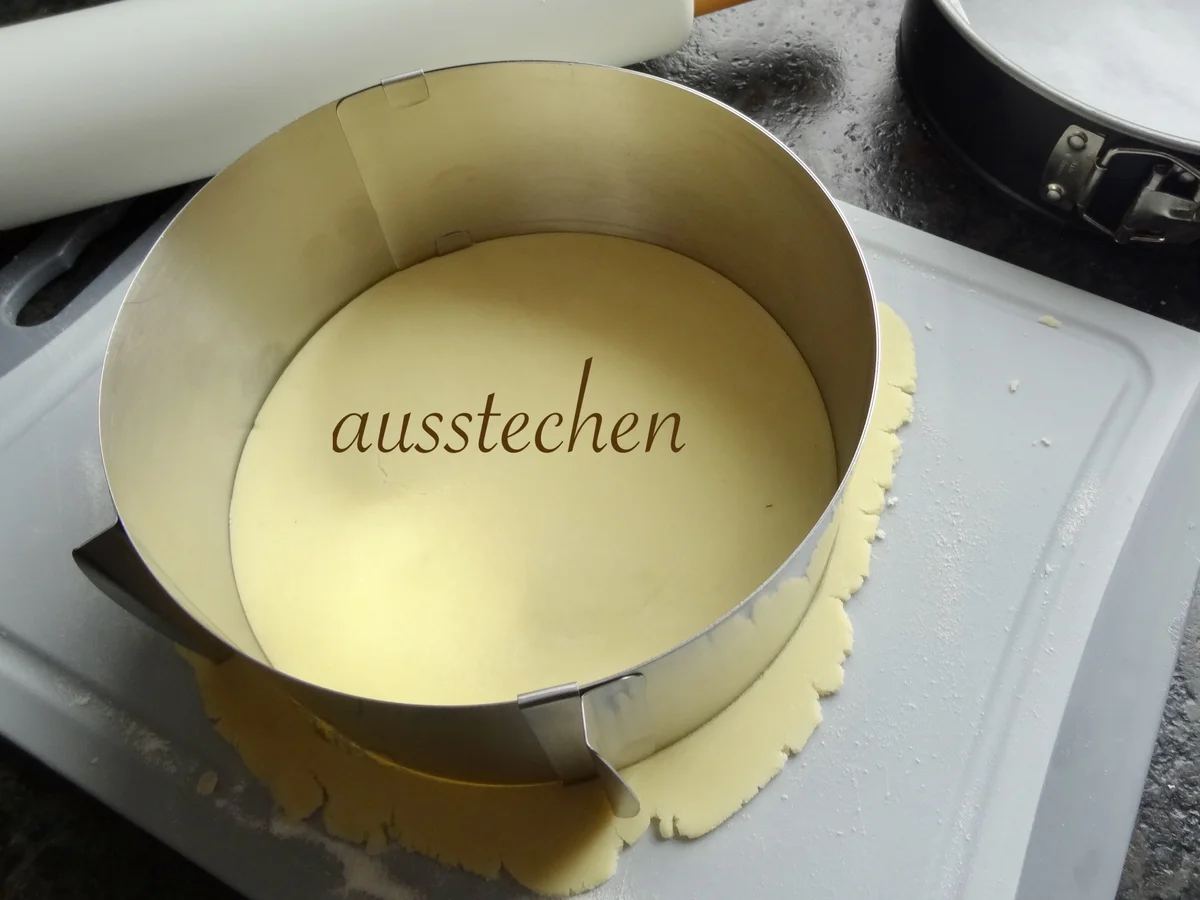 Rezept: Walnußtorte mit Likörglasur Bild Nr. 31 Walnußtorte mit Likörglasur - Rezept - Bild Nr. 31