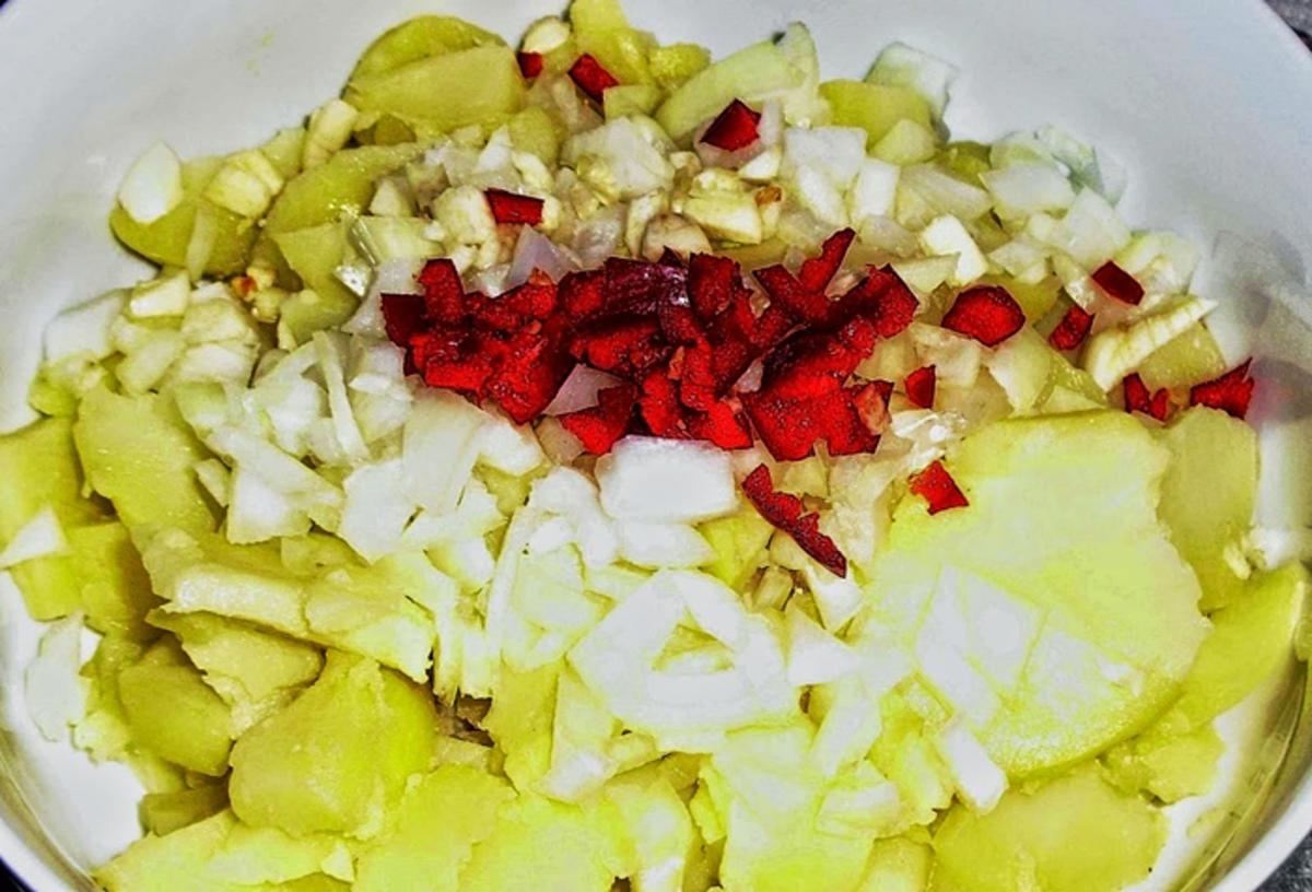 Fleisch-Kartoffelsalat mediterran - (Resteverwertung) - Rezept - Bild Nr. 13708