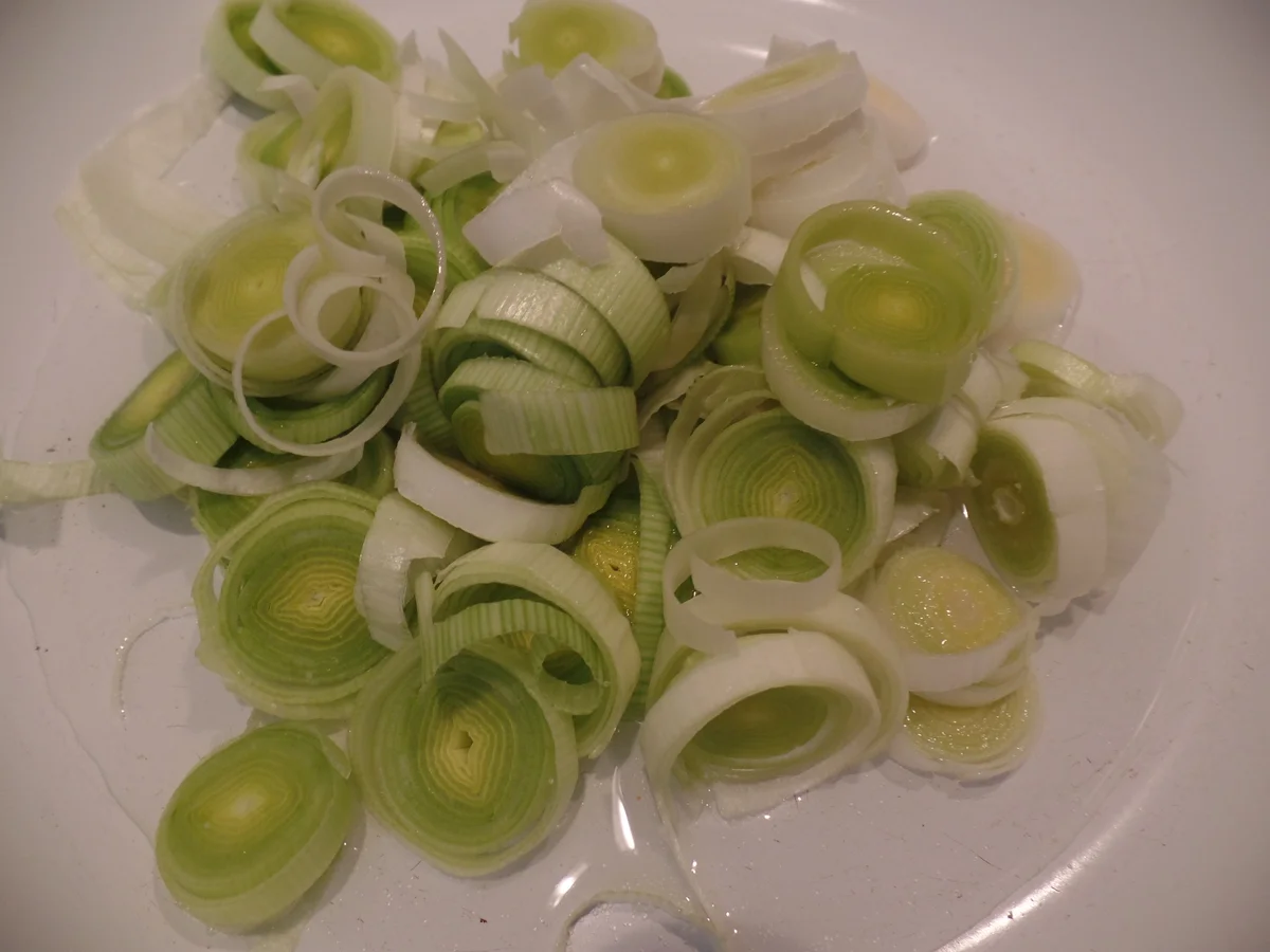 Flammkuchen mit Lauch und Lachs - Rezept - Bild Nr. 13712