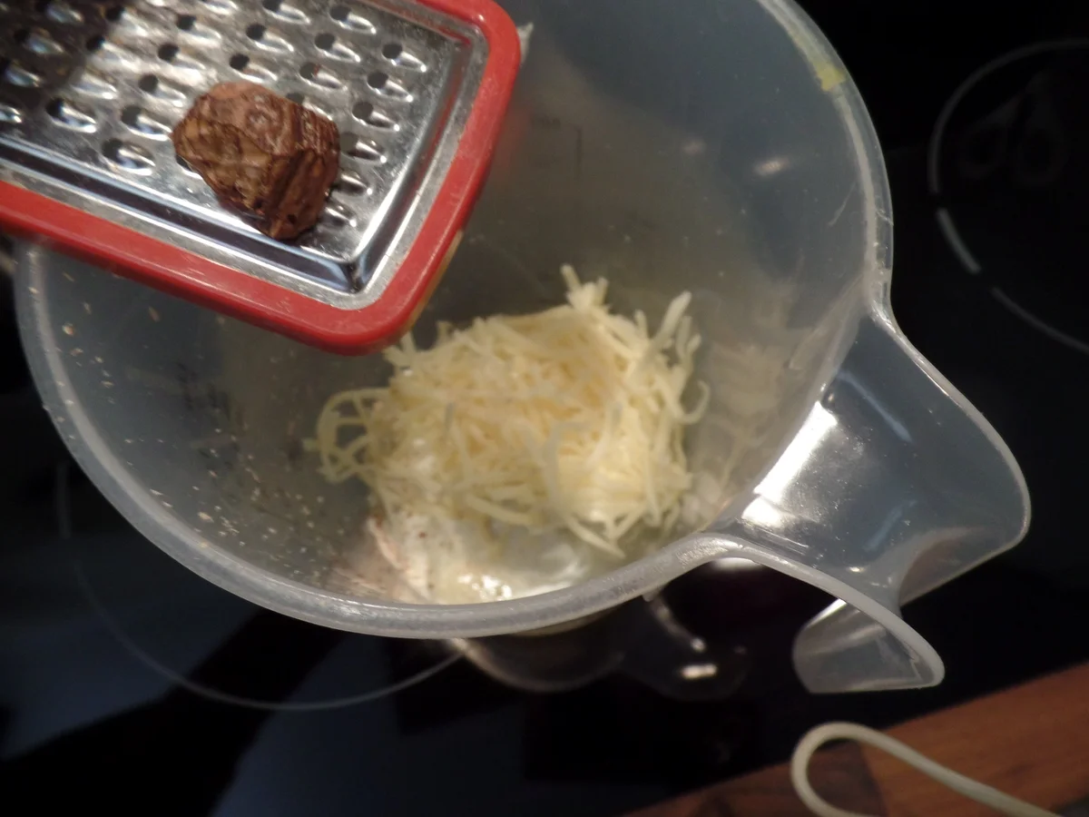 Flammkuchen mit Lauch und Lachs - Rezept - Bild Nr. 13714