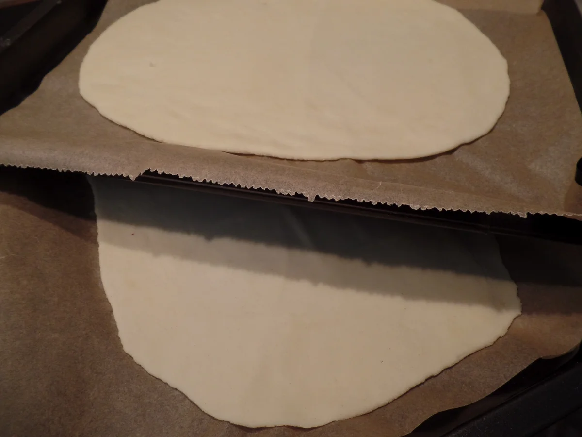 Flammkuchen mit Lauch und Lachs - Rezept - Bild Nr. 13717