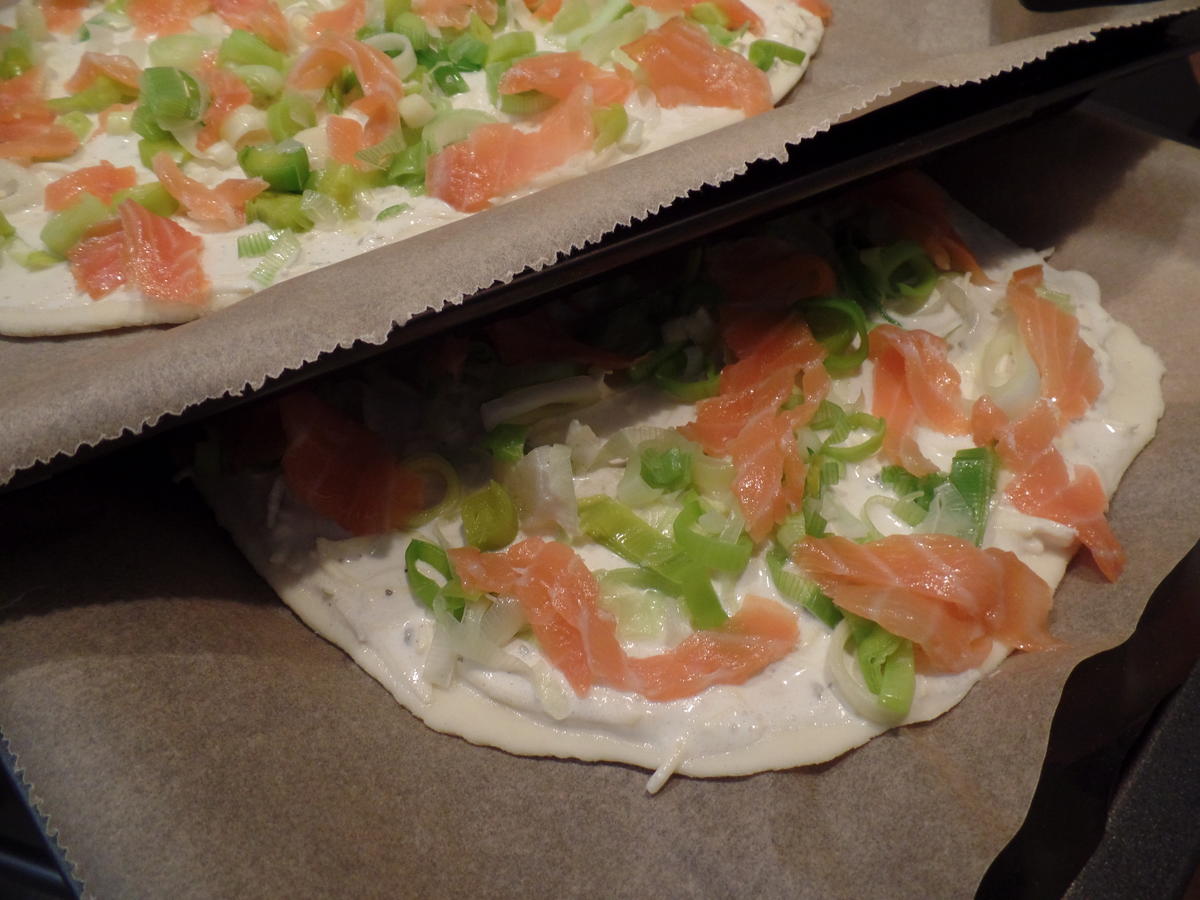 Flammkuchen mit Lauch und Lachs - Rezept - Bild Nr. 13721