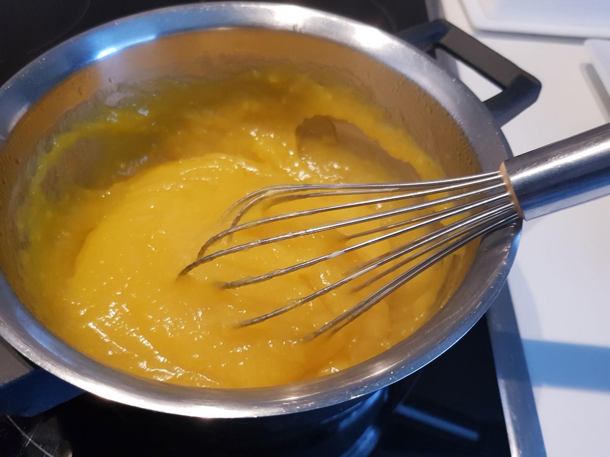 Stracciatella Mousse mit Mango Haube - einfach - von barbara62 Stracciatella Mousse mit Mango Haube - einfach - von barbara62