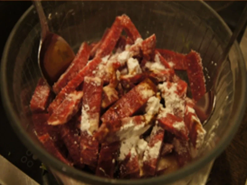 Rinderfilet mit Brokkoli im Wok - Rezept - Bild Nr. 13711