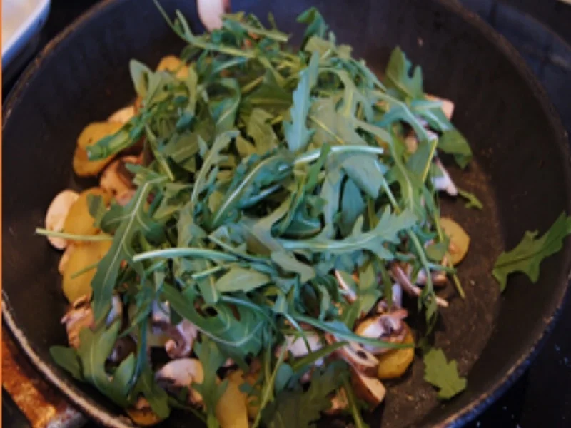 Rezept: Kartoffel-Champignon-Rucola-Pfanne Bild Nr. 13715 Kartoffel-Champignon-Rucola-Pfanne - Rezept - Bild Nr. 13715