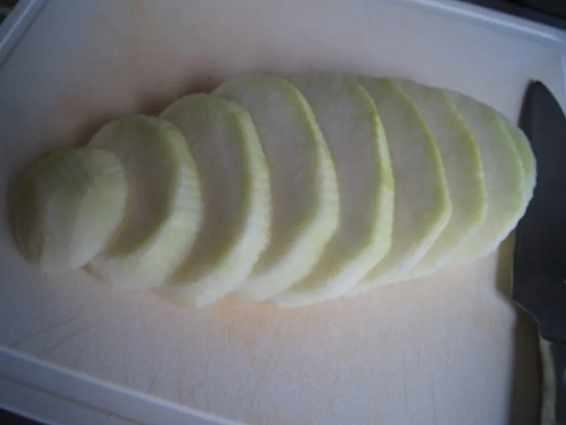 Rezept: Seelachsfilet mit Rahmkohlrabi und Möhren-Kartoffel-Stampf Bild Nr. 13710 Seelachsfilet mit Rahmkohlrabi und Möhren-Kartoffel-Stampf - Rezept - Bild Nr. 13710