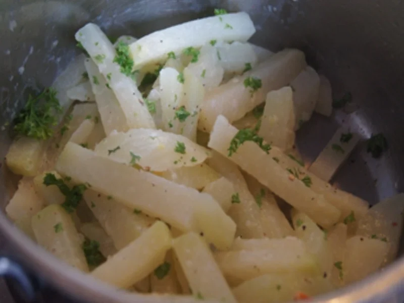 Rezept: Seelachsfilet mit Rahmkohlrabi und Möhren-Kartoffel-Stampf Bild Nr. 13714 Seelachsfilet mit Rahmkohlrabi und Möhren-Kartoffel-Stampf - Rezept - Bild Nr. 13714
