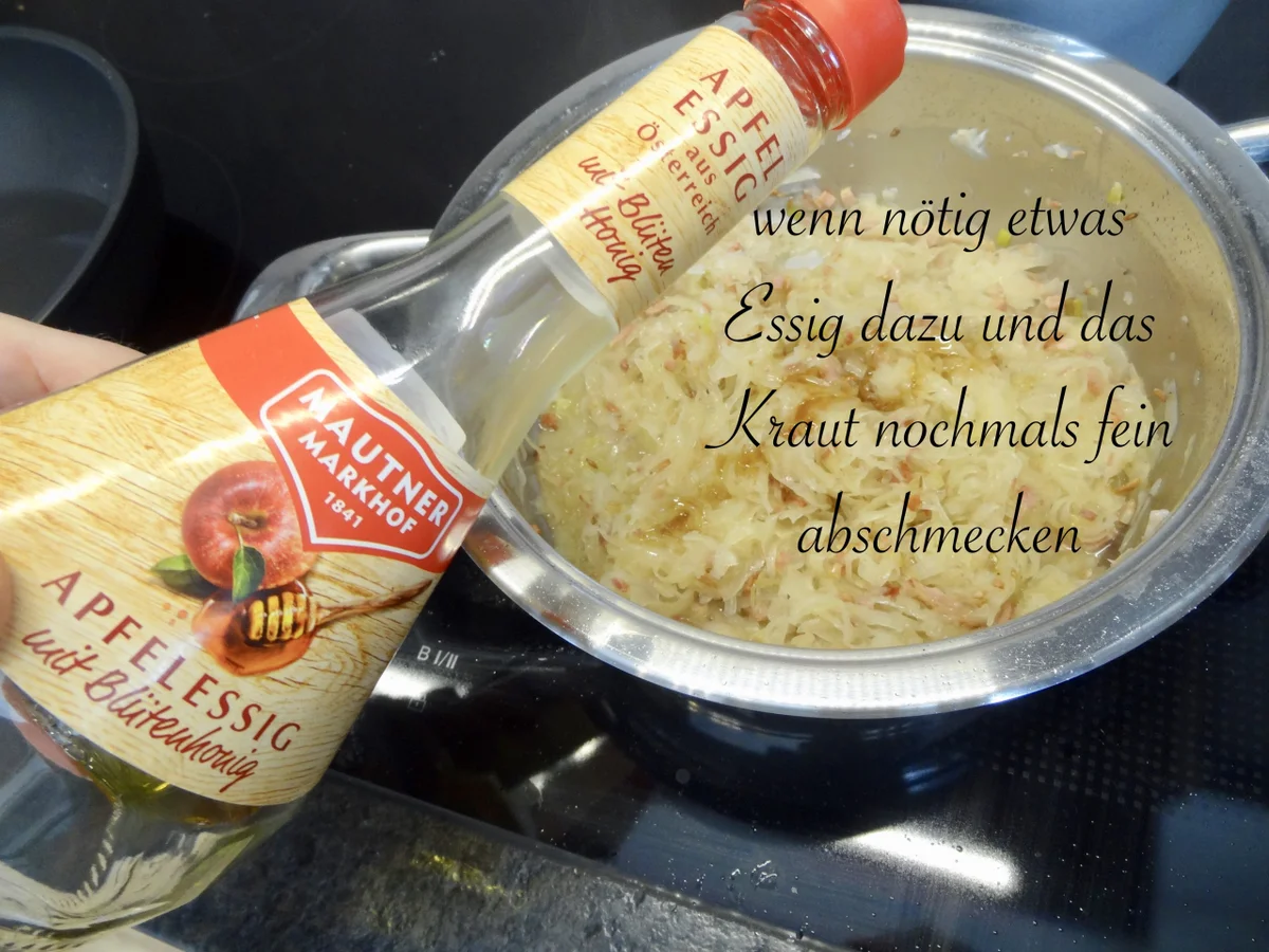 Pinzgauer Erdäpfel Nidei - serviert auf eingemachtem Sauerkraut - Rezept - Bild Nr. 13804