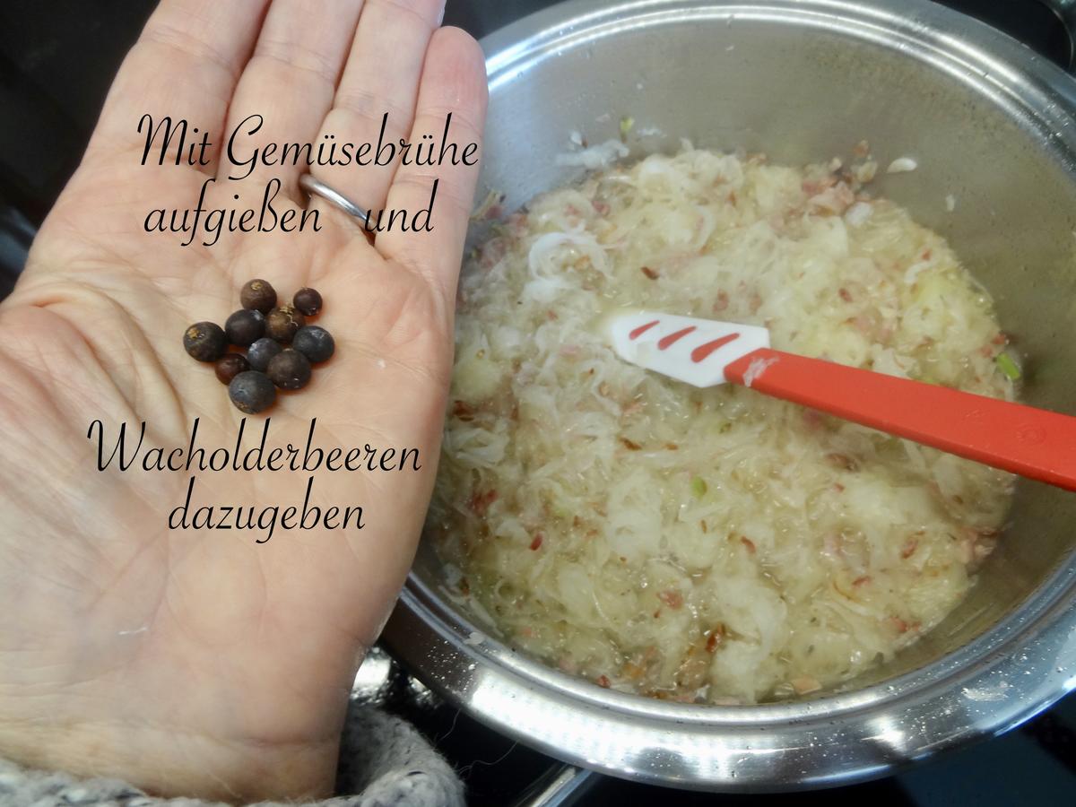 Pinzgauer Erdäpfel Nidei - serviert auf eingemachtem Sauerkraut - Rezept - Bild Nr. 13805