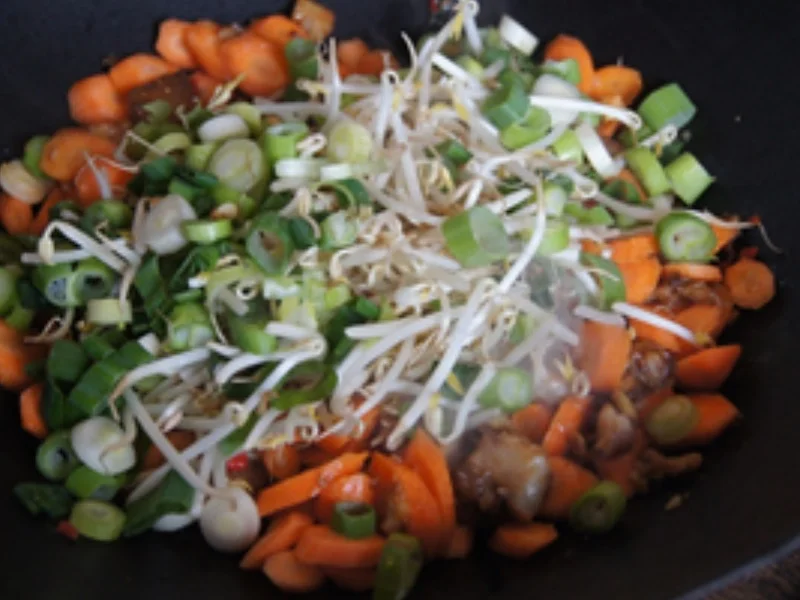 Seelachsfilet mit Wok-Gemüse und Jasmin-Reis - Rezept - Bild Nr. 13789