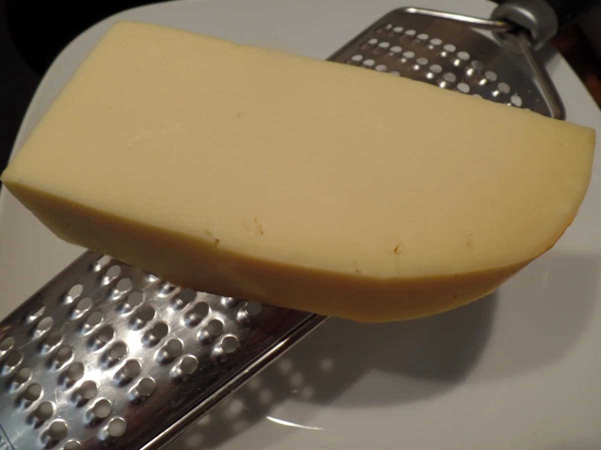 Spinat-Pizza mit Fischstäbchen - Rezept - Bild Nr. 13765