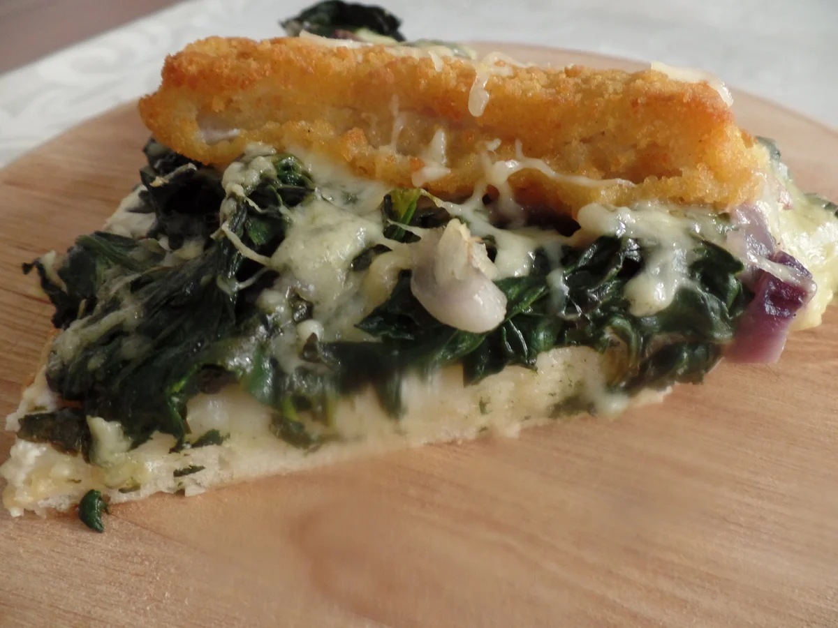 Spinat-Pizza mit Fischstäbchen - Rezept - Bild Nr. 13774