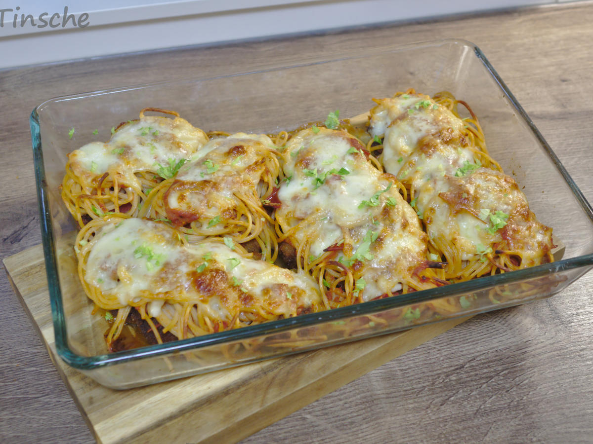 Schnelle Tomaten-Mozzarella-Pasta-Schnitzel - Rezept - kochbar.de