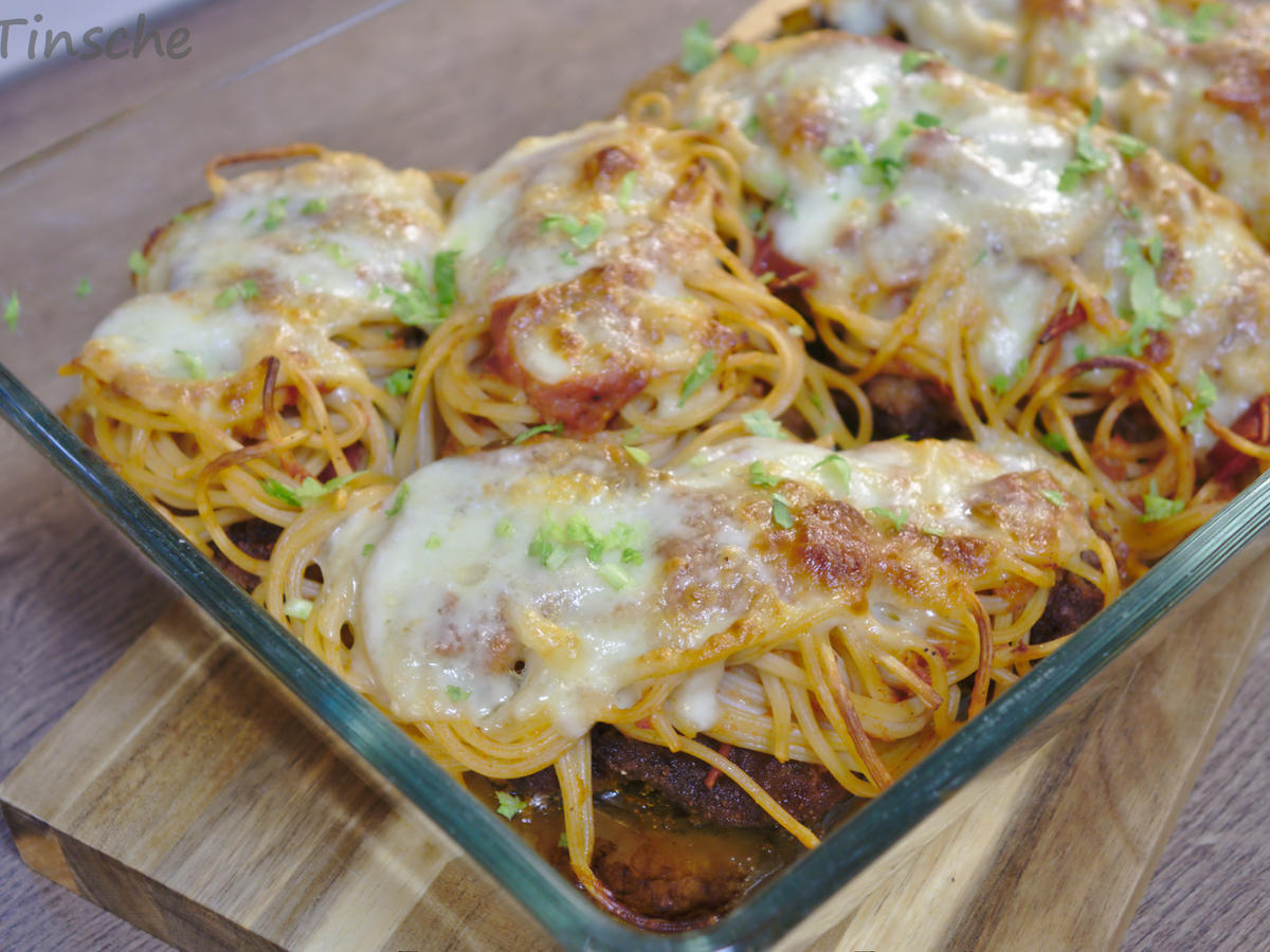 Schnelle Tomaten-Mozzarella-Pasta-Schnitzel - Rezept - kochbar.de