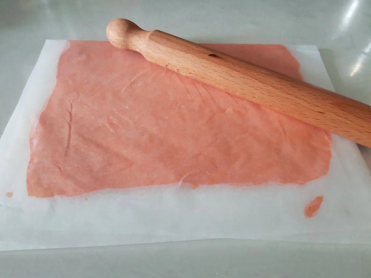 Rezept: Bunte Ostereier-Plätzchen und Keks-Lollis mit Zuckerkruste Bild Nr. 13781 Bunte Ostereier-Plätzchen und Keks-Lollis mit Zuckerkruste - Rezept - Bild Nr. 13781