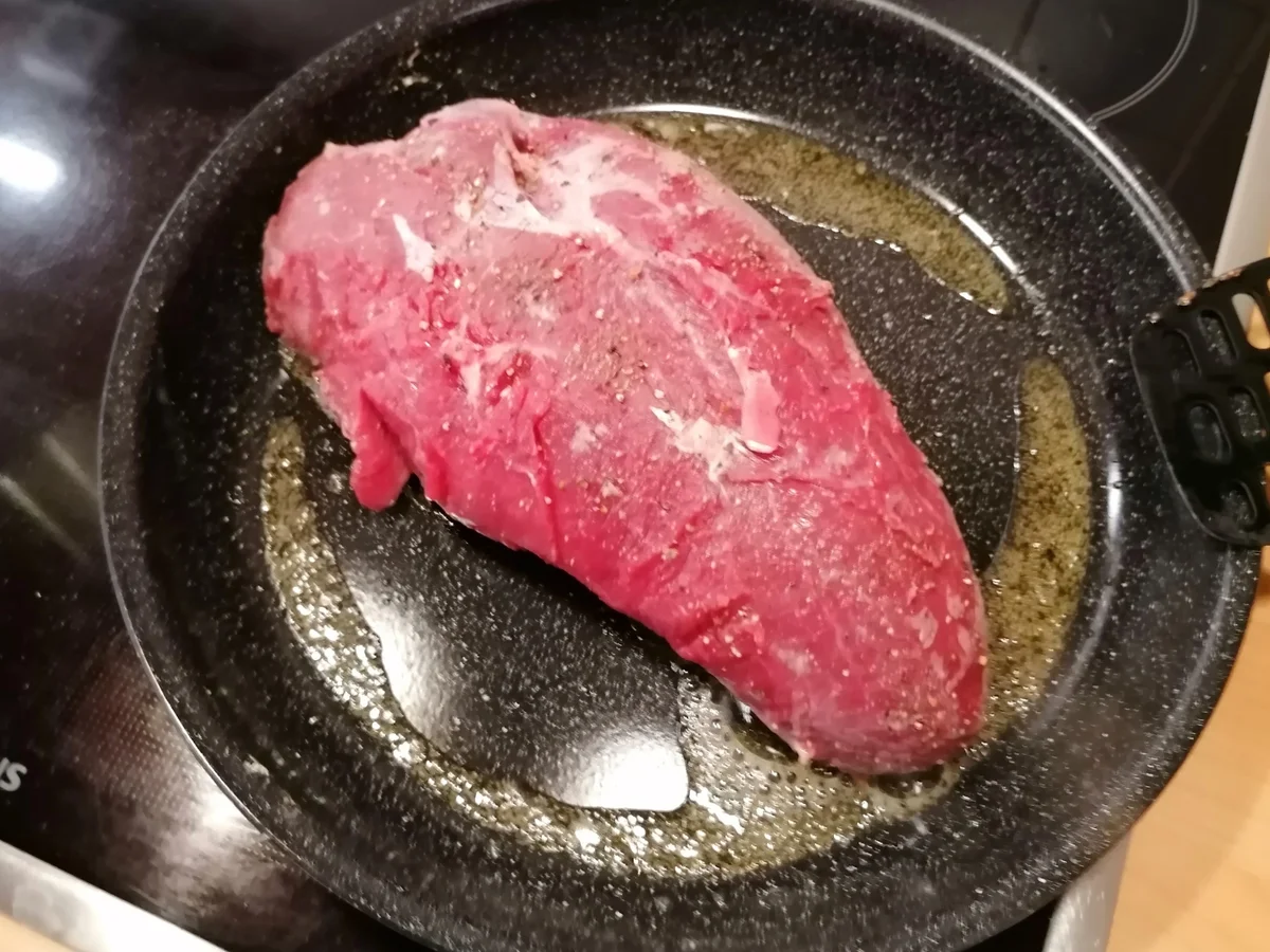 Zwiebelrostbraten geschmort in der Cocotte - Rezept - Bild Nr. 13799